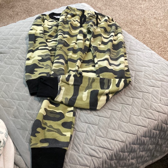 Boys Thermal Set - Picture 2 of 6